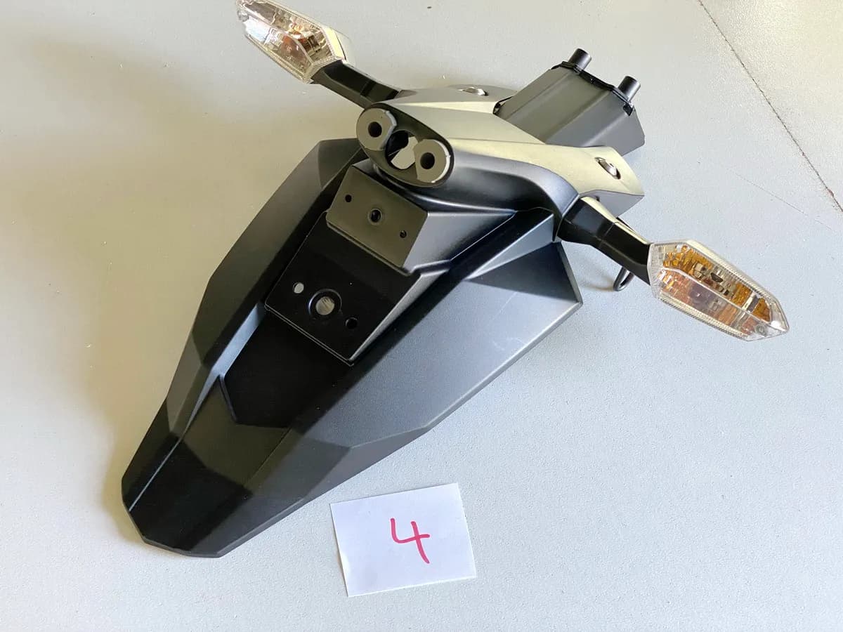 KAWASAKI Z800 Kennzeichenhalter Kennzeichenträger Halter Verstärkung Blinker