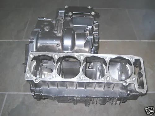 KAWASAKI GPZ 1100 ZXT10E MOTORGEHÄUSE MOTOR 94-97