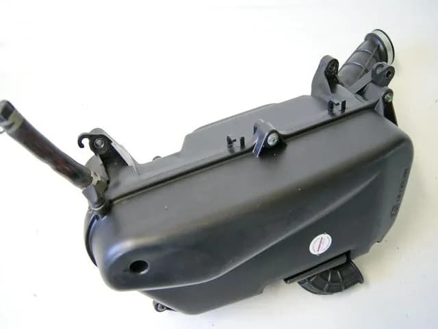 HONDA FES 125 JF12 PANTHEON AIRBOX LUFTFILTERKASTEN