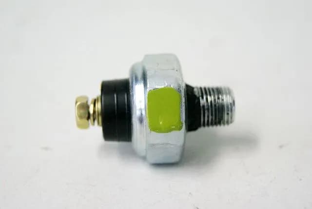 HONDA CBF 600 NABS PC38 ÖLDRUCKSCHALTER