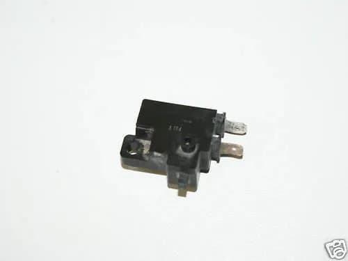 HONDA SLR 650 RD09 BREMSLICHTSCHALTER VORN 97-99