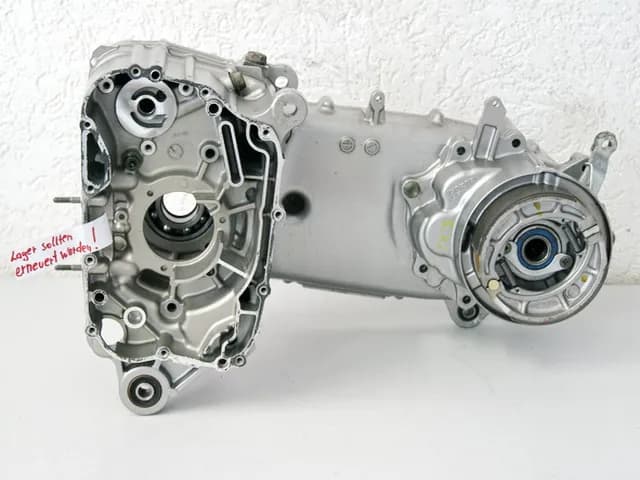 SUZUKI UC 125 EPICURO AX MOTORGEHÄUSE MOTORBLOCK