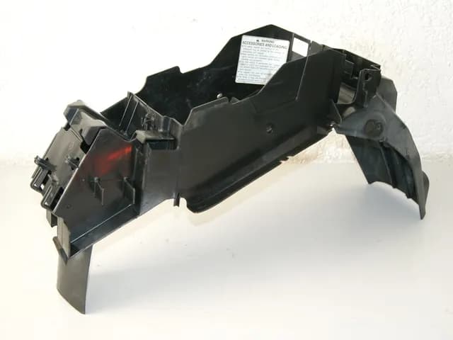 HONDA CBR 125 R JC39 HINTERRADABDECKUNG KOTFLÜGEL RADLAUF