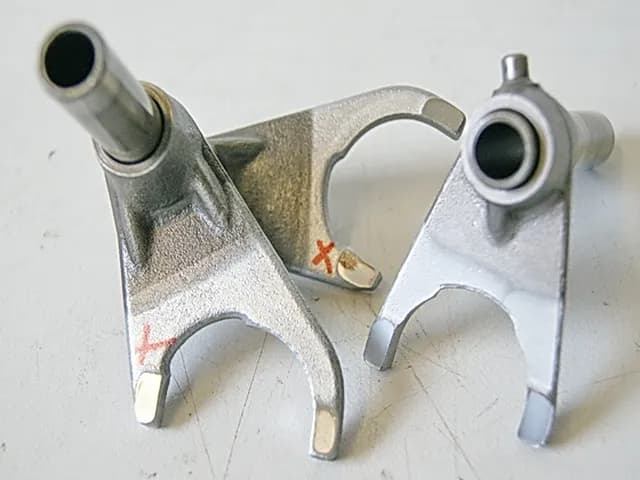 SUZUKI VZ 800 AF MARAUDER SCHALTKLAUEN SCHALTGABELN GETRIEBE