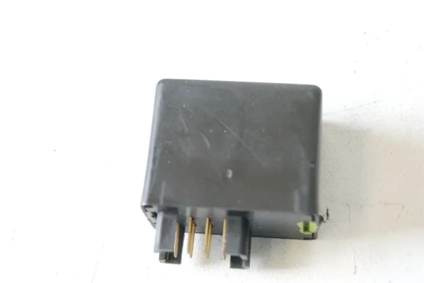 SUZUKI GSF 1200 S WVA9 BANDIT BLINKRELAIS BLINKGEBER