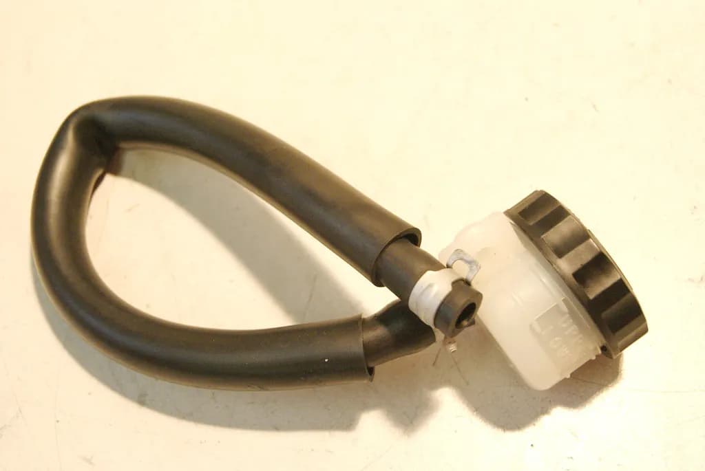 KAWASAKI ZZR 1200 ZXT20C BREMSFLÜSSIGKEITSBEHÄLTER HINTEN