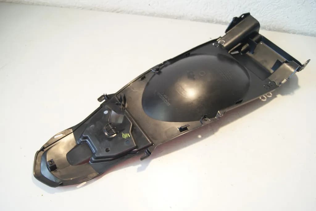 HONDA NC 750 XD RC72 KOTFLÜGEL RADLAUF HECKINNENVERKLEIDUNG