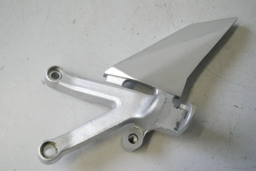 APRILIA RST 1000 FUTURA PW FUßRASTENTRÄGER FAHRER LINKS