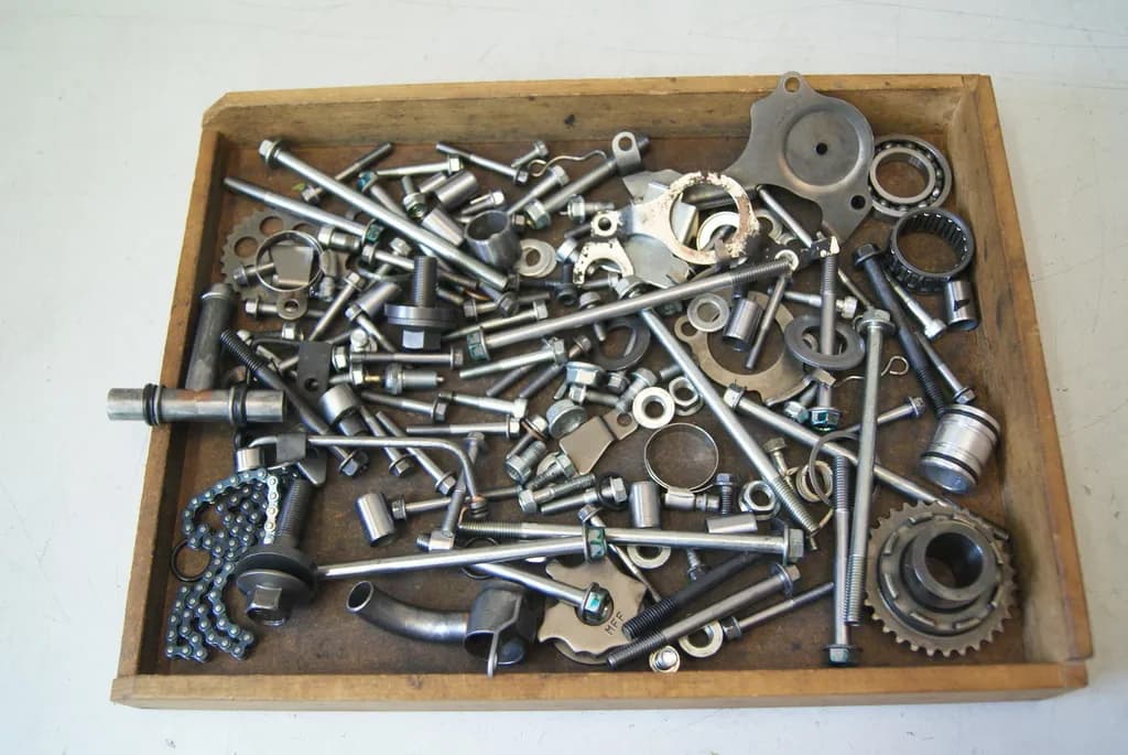 HONDA XL 700 VA RD13 TRANSALP SCHRAUBEN KLEINTEILE MOTOR