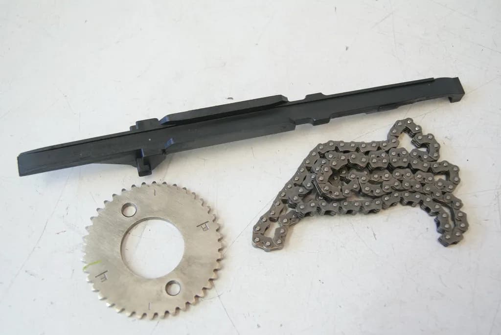 HONDA XL 700 VA RD13 TRANSALP STEUERKETTE FÜHRUNG ZAHNRAD NOCKENWELLE VORN