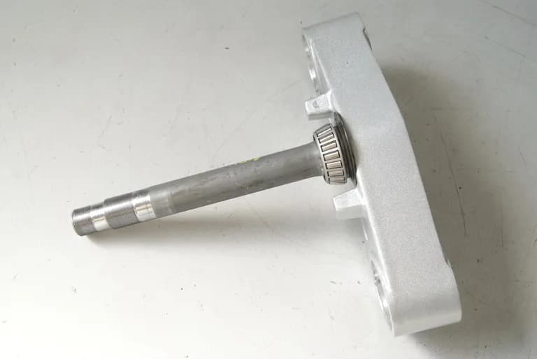 HYOSUNG GT 650 i.R. 51E GABELBRÜCKE UNTEN GABEL FORK