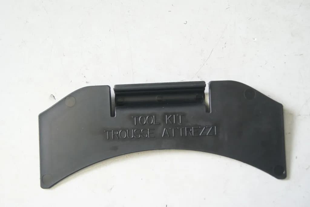 MOTO GUZZI NORGE 1200 ABS ZGULPH01 VERKLEIDUNG TOOL KIT ABDECKUNG COVER