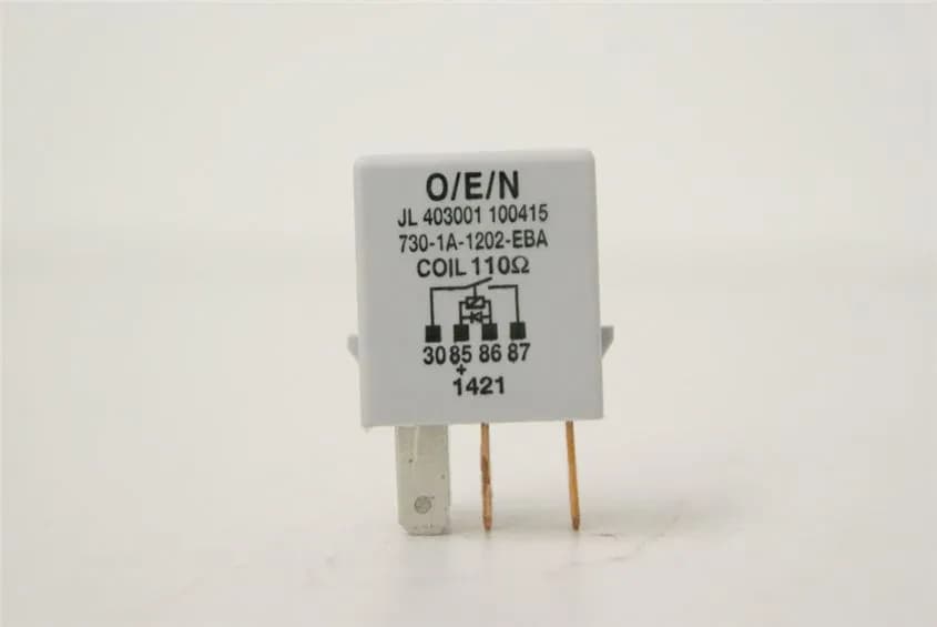 KTM DUKE 125 ABS A3 RELAIS STEUERRELAIS NUR 1771 km