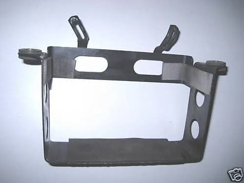 SUZUKI VZ 800 AF MARAUDER BATTERIEKASTEN 96-00