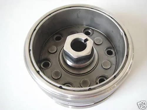 SUZUKI VZ 800 AF MARAUDER LICHTMASCHINE ROTOR LIMA 96-00