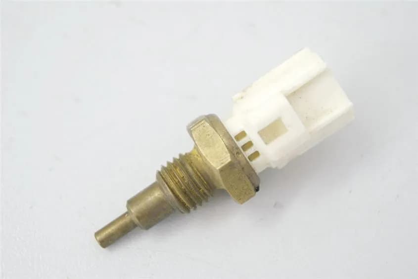 SUZUKI GSX-R 750 WVCW K8 K9 L0 TEMPERATURFÜHLER SENSOR WASSER