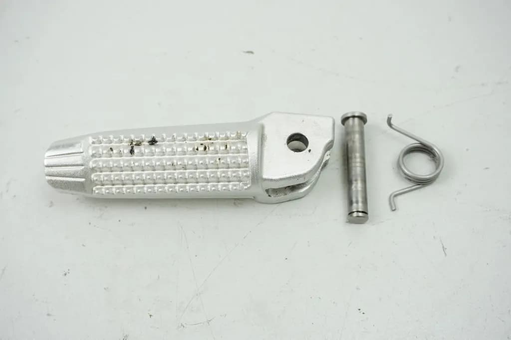 BMW K 1200 R K12R FUßRASTE FAHRER LINKS FOOTREST