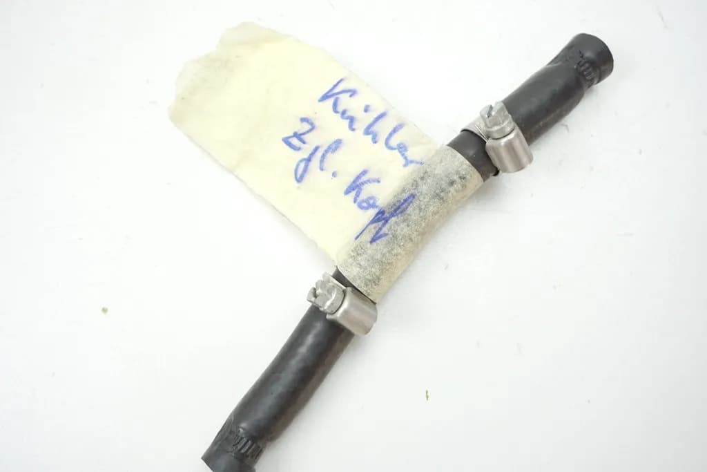 TRIUMPH SPEED TRIPLE 955 i 595 N KÜHLERSCHLAUCH KÜHLER ZYLINDERKOPF