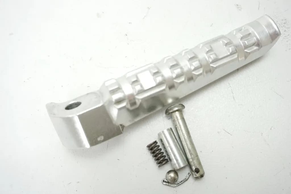 YAMAHA YP 400 RA SH07 X MAX FUßRASTE SOZIUS RECHTS FOOTREST