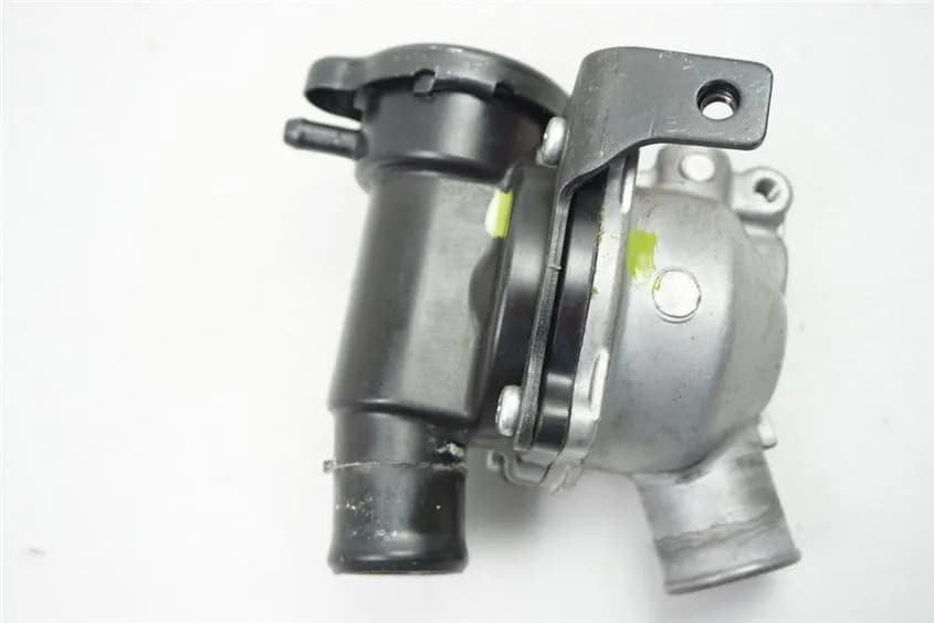 KAWASAKI Z 750 ZR750L THERMOSTAT THERMOSTATGEHÄUSE EINFÜLLSTUTZEN