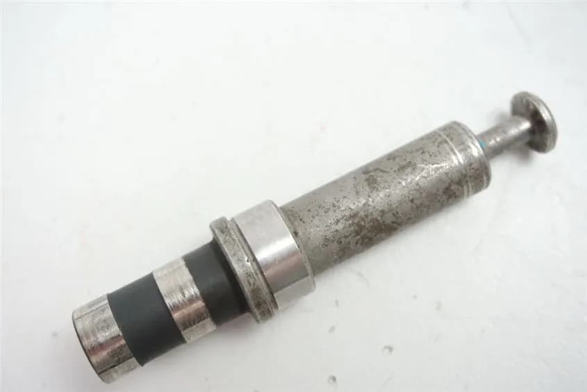 TRIUMPH SPEED TRIPLE 955 i T509 Stößel Druckpilz Stift Kupplung Kupplungsheber (Motor)