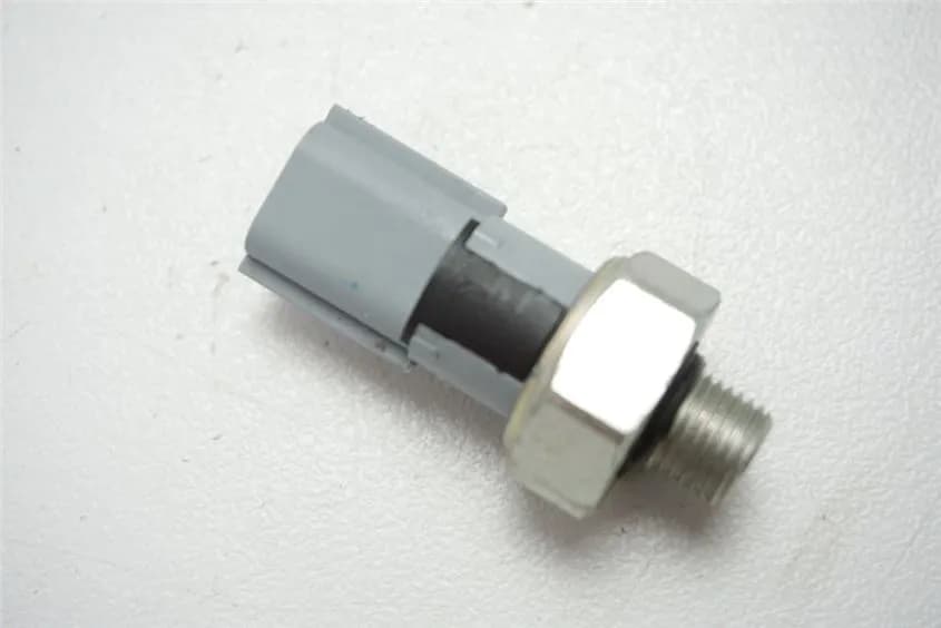 KTM 1290 SUPERDUKE R ÖLDRUCKSCHALTER