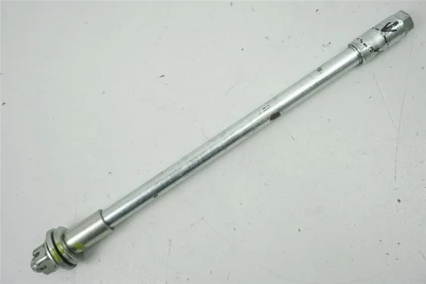 YAMAHA XV 535 VIRAGO STECKACHSE HINTEN ACHSE DISTANZ