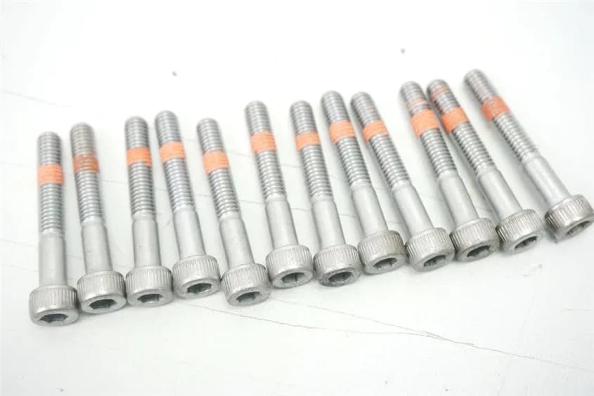 YAMAHA XVS 950 A VN02 MIDNIGHT STAR SCHRAUBEN LIMADECKEL