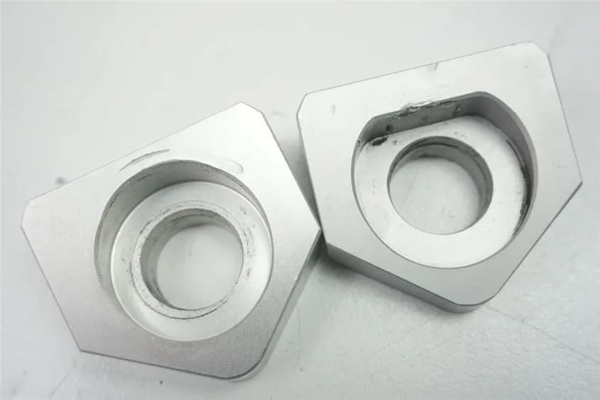 HUSQVARNA NUDA 900 A7 KETTENSPANNER SCHWINGE