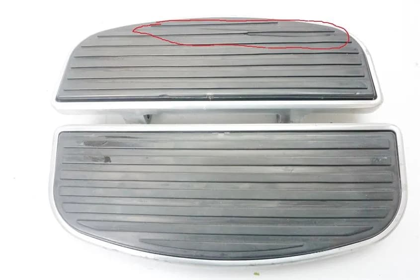 KAWASAKI VN 1500 CLASSIC TOURER VNT 50G TRITTBRETT FAHRER LINKS & RECHTS FOOTREST