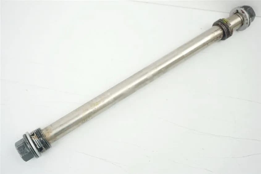 KTM 690 DUKE R B2 SCHWINGACHSE ACHSE SCHWINGE