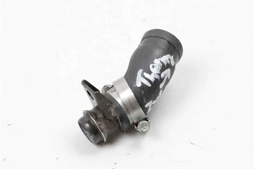 SUZUKI SV 650 S WVBY KÜHLERSCHLAUCH ANSCHLUß THERMOSTAT ZYLINDER VORN STUTZEN