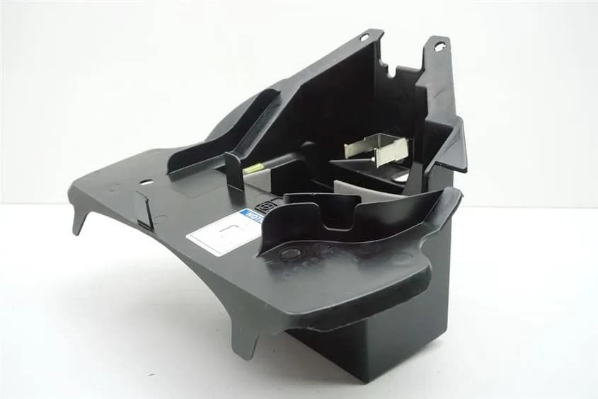 SUZUKI VL 800 C WVBM JS1BM11 INTRUDER BATTERIEKASTEN BATTERIEFACH