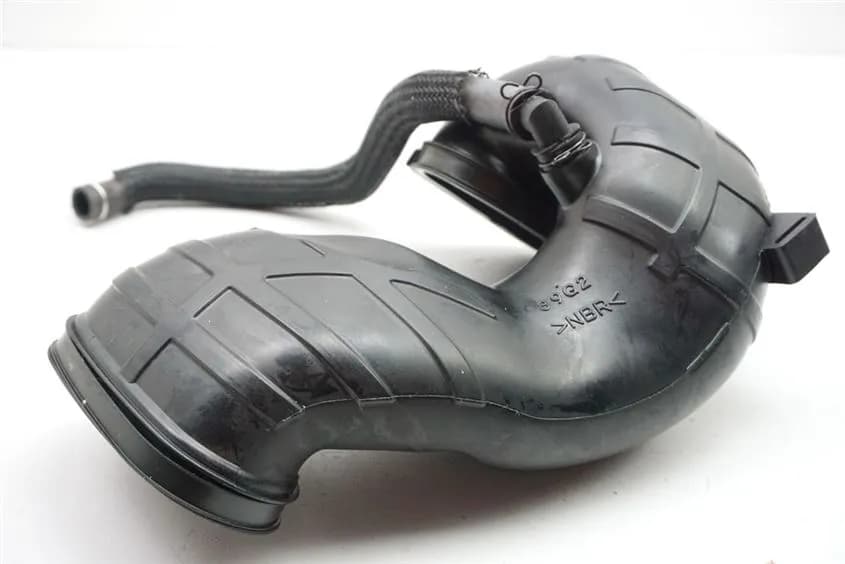 SUZUKI VL 800 C WVBM JS1BM11 INTRUDER LUFTKANAL LUFTSCHACHT AIRBOX