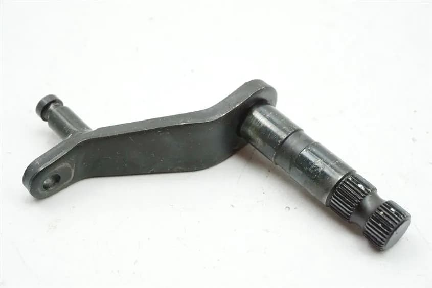 SUZUKI VL 800 C WVBM JS1BM11 INTRUDER HALTER BREMSPEDAL AUFNAHME WELLE