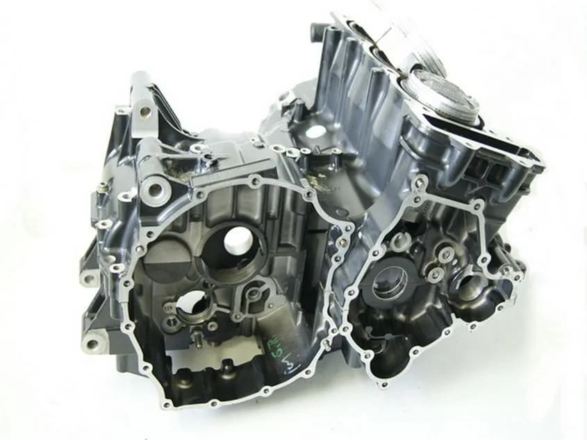 TRIUMPH TIGER 955i 709EN MOTORGEHÄUSE MOTOR KOLBEN CRANKCASE