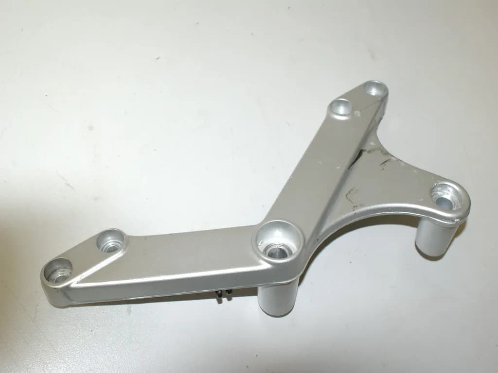 SUZUKI DL 1000 V-STROM WVBS MOTORHALTER RE HALTERUNG MOTOR