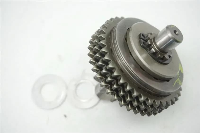 SUZUKI M 1500 VZ INTRUDER WVCU ZAHNRAD ANLASSER REDUKTION ZWISCHENRAD