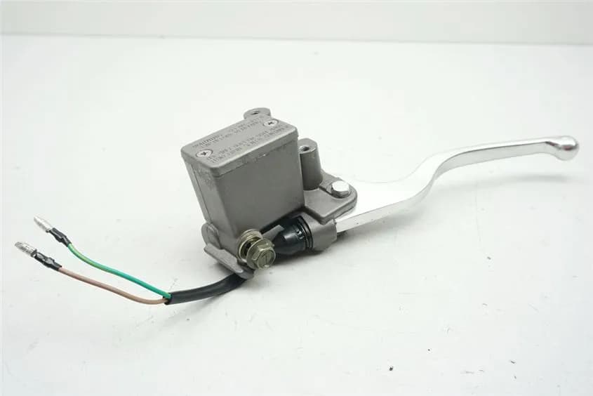 TGB X MOTION 125 CU8 BREMSPUMPE LINKS BREMSZYLINDER