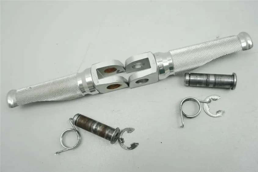 KAWASAKI ZX-10R ZXT00D FUßRASTE FAHRER LSL FOOTREST FUßRASTEN