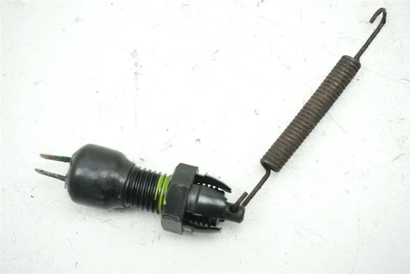 SUZUKI VL 125 WVA4 INTRUDER BREMSLICHTSCHALTER HINTEN