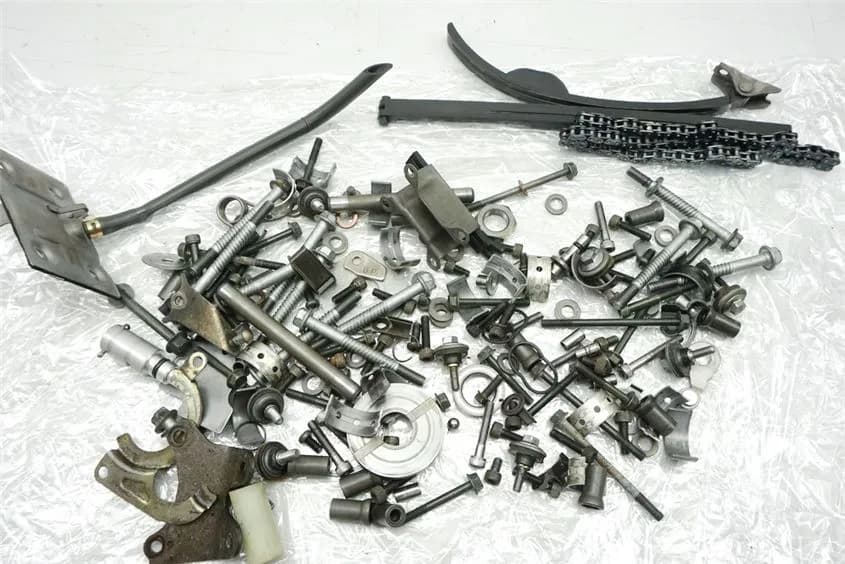 YAMAHA YZF 600 4TV THUNDERCAT SCHRAUBEN MOTOR KLEINTEILE