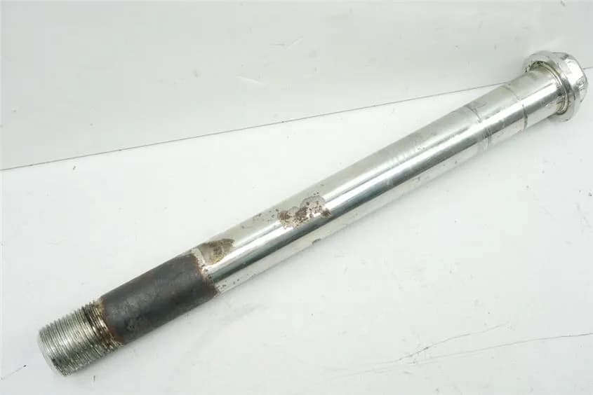 KAWASAKI VN 1600 CLASSIC TOURER VNT60A SCHWINGACHSE ACHSE SCHWINGE