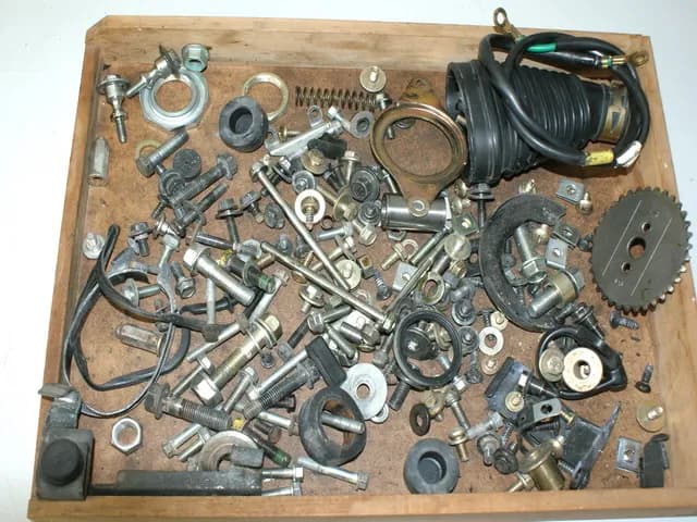 HONDA SCV 100 JF11 LEAD SCHRAUBEN KLEINTEILE