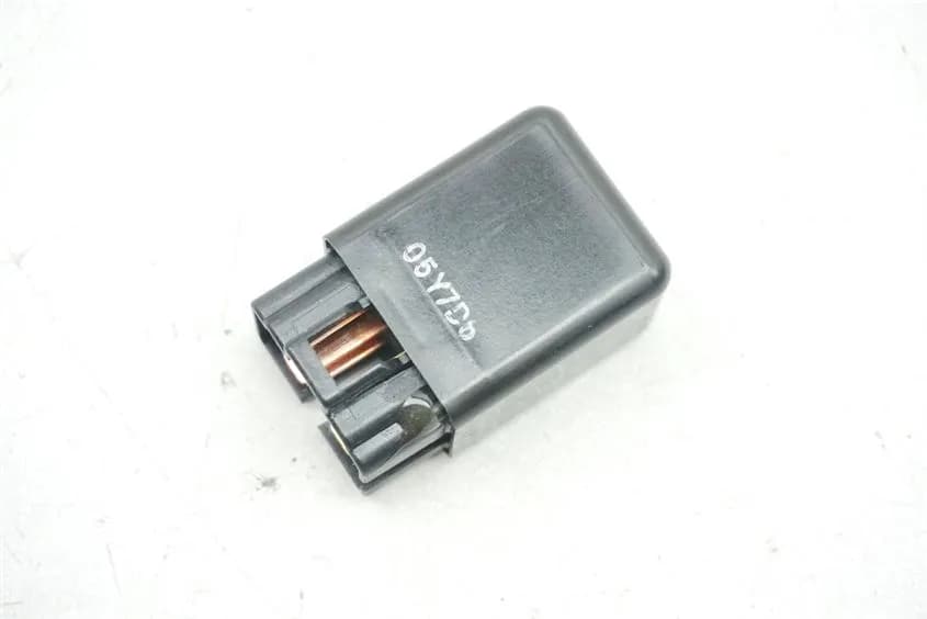 SUZUKI GSR 600 ABS WVB9 RELAIS STEUERRELAIS