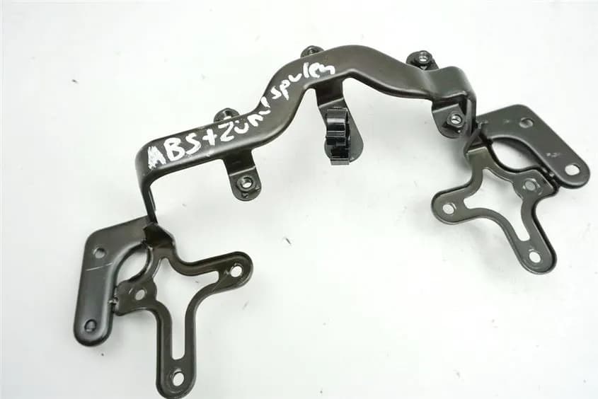 HONDA GL 1800 SC47 A ABS GOLDWING HALTERUNG ABS PUMPE ZÜNDSPULEN HALTER