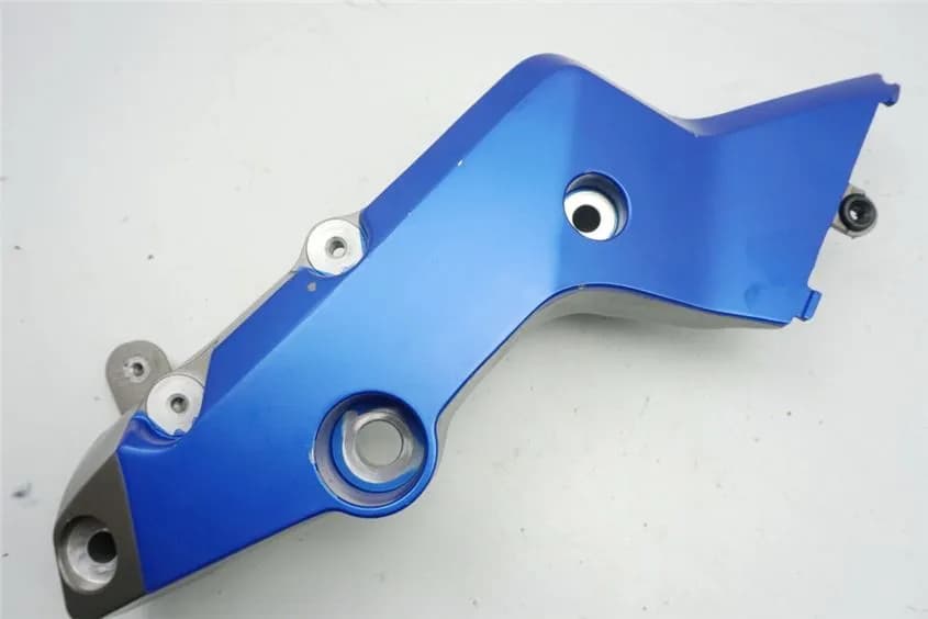 HONDA CB 1000 R SC60 HALTERUNG RAHMEN RECHTS ABDECKUNG MOTOR TRÄGER