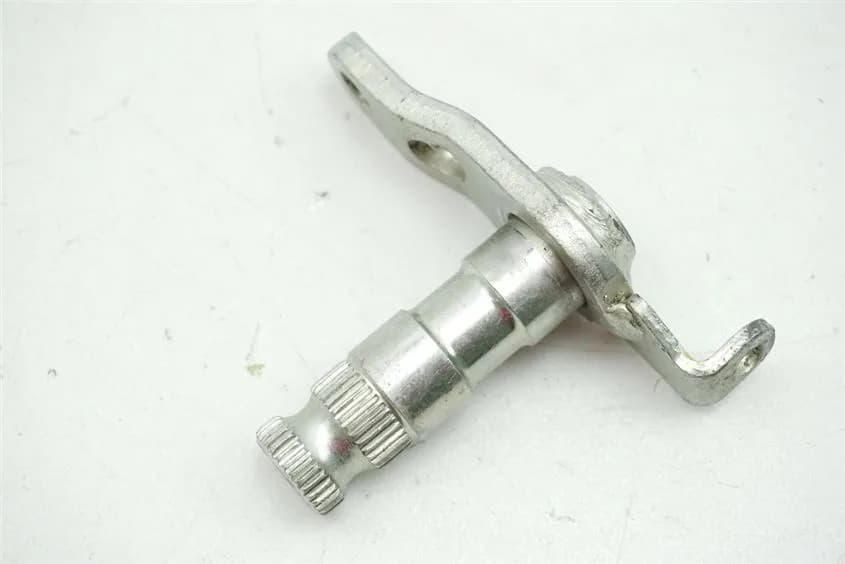 HONDA GL 1800 SC47 A ABS GOLDWING WELLE BREMSPEDAL HALTERUNG AUFNAHME