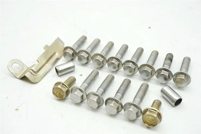 HONDA GL 1800 SC47 A ABS GOLDWING SCHRAUBEN MOTORDECKEL ZÜNDUNG SCREWS