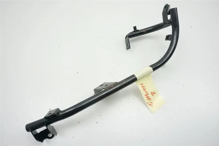 HONDA FJS 600 PF01 SILVER WING HALTERUNG TRITTBRETT RECHTS STREBE